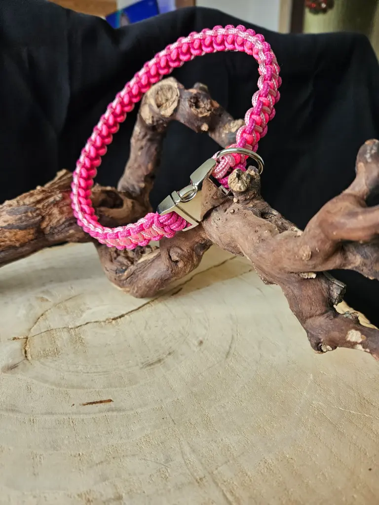 Collier modèle personnalisable " Cordelia " (Alu Max Noir, Tour de cou de 20 à 34 cm)