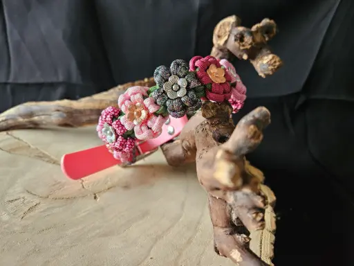 Collier modèle :  🌸 Pattes Fleuries